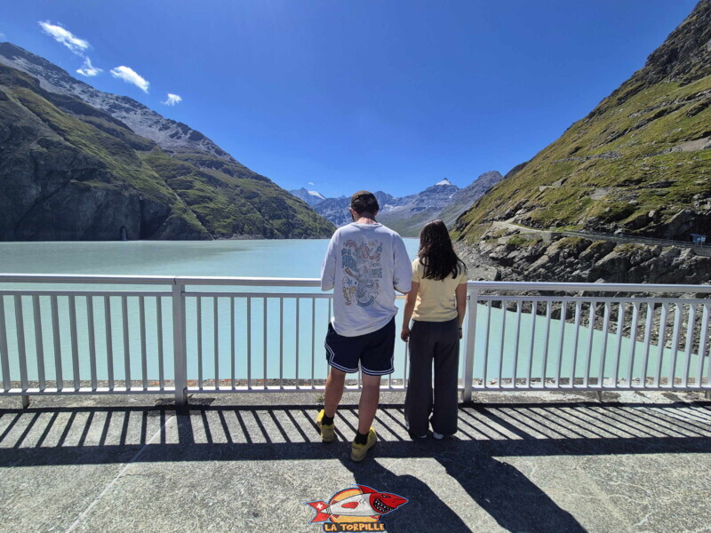 Couronnement, vue amont. Barrage de la Grande Dixence, Hérémence, canton du Valais.