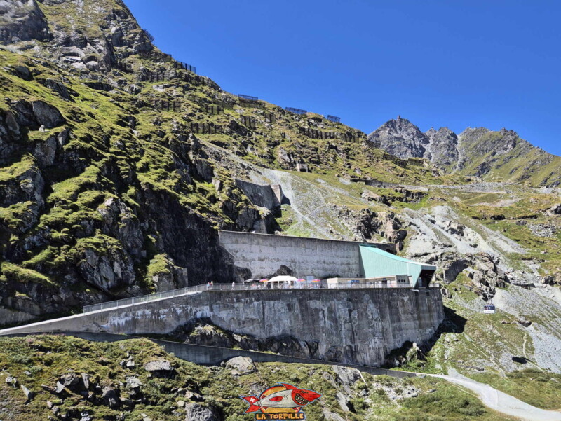 Téléphérique, Station supérieure. Barrage de la Grande Dixence, Hérémence, canton du Valais.