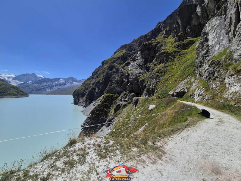 Sentier du lac des Dix. Barrage de la Grande Dixence, Hérémence, canton du Valais.