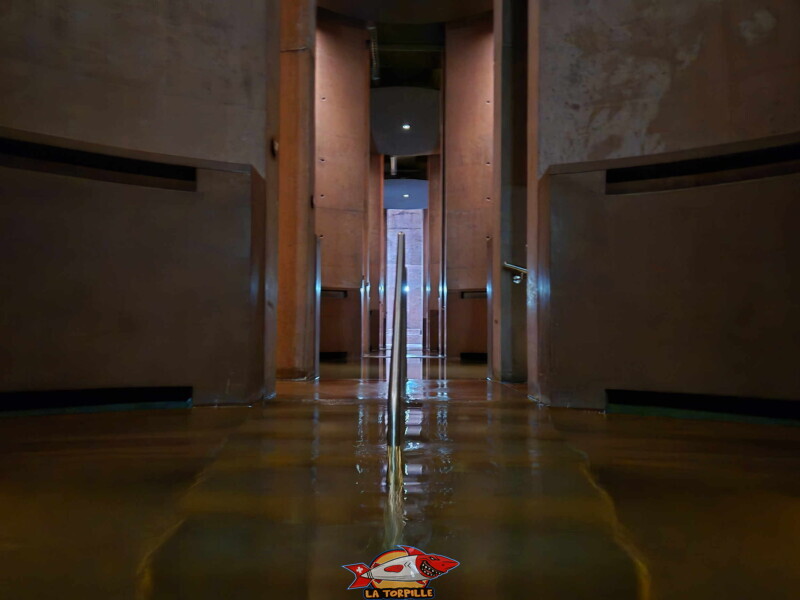 bassins cylindriques. Les Bains Publics, Quartier LôDzè, bains thermaux, Martigny, Valais.