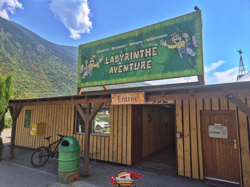 L'entrée du Labyrinthe Aventure.