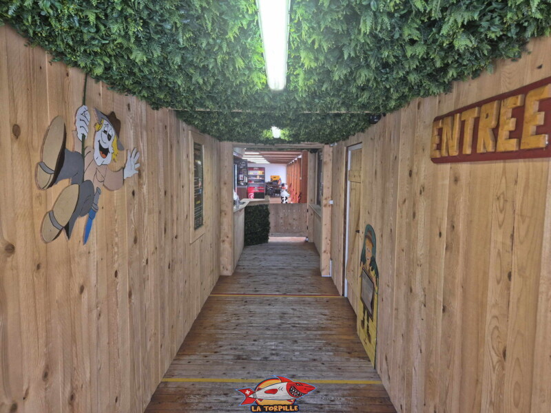 La caisse du Labyrinthe Aventure.