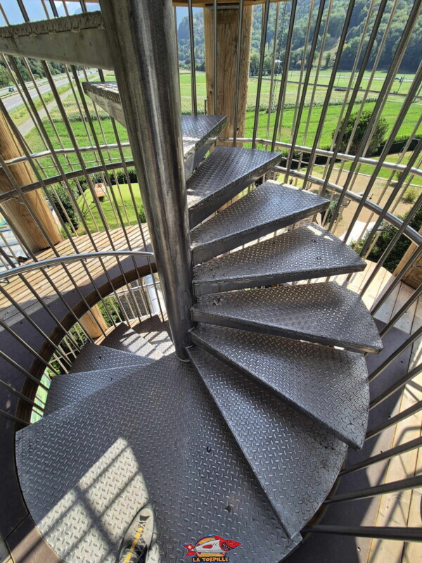 L'escalier en colimaçon à l'intérieur de la tour.