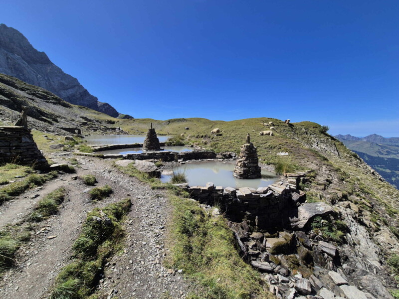 Côté Est. Lac de Soi, Val-d'Illiez, Bas-Valais.