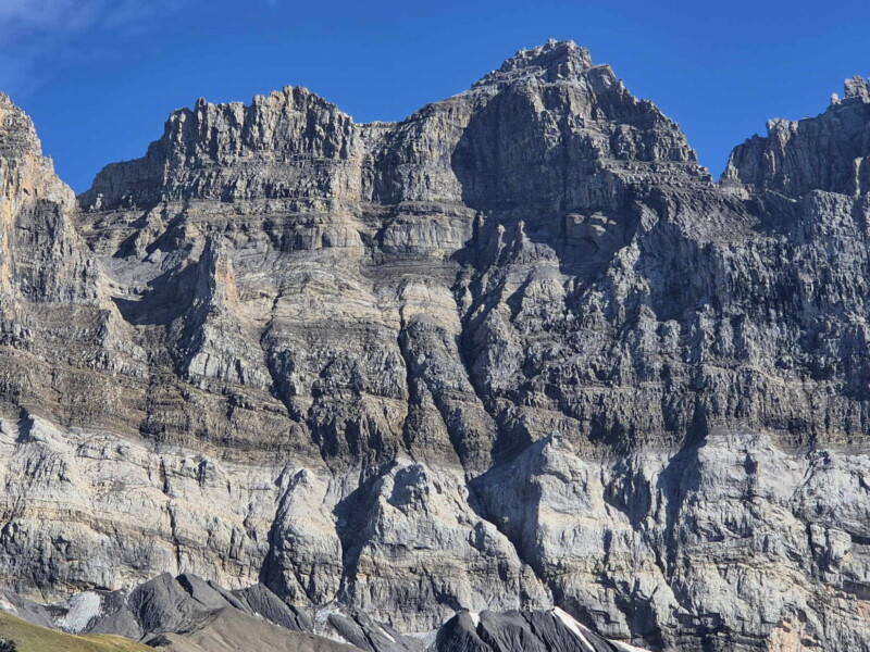 L'Éperon (3114 m) et la Dent Jaune (3186 m). Signal de Soi, Val-d'Illiez, Bas-Valais.