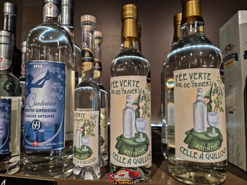 La fameuse absinthe "fée verte" proposée au shop des mines. Mines d'Asphalte de la Presta - Val-de-Travers, canton de Neuchâtel. La fameuse absinthe "fée verte" proposée au shop des mines. Mines d'Asphalte de la Presta - Val-de-Travers, canton de Neuchâtel.