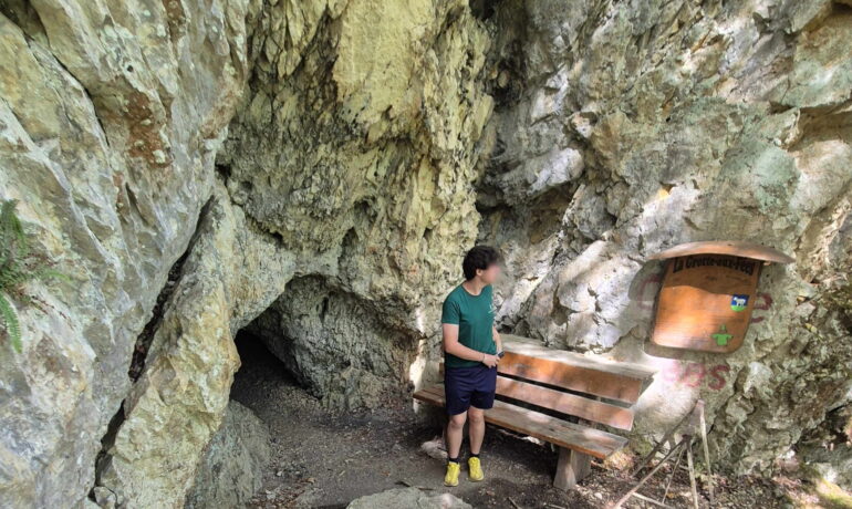 🕸️ Grotte aux Fées – La Côte-aux-Fées