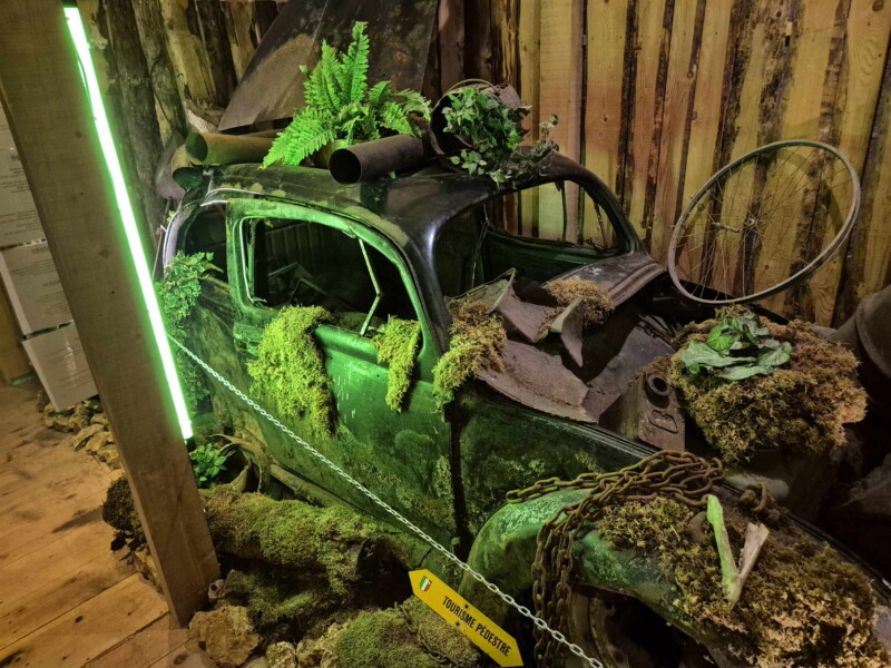 2e étage, musée Oldtimer Volkswagen, Volkswrecks Museum, St-Sulpice, Val-de-Travers.