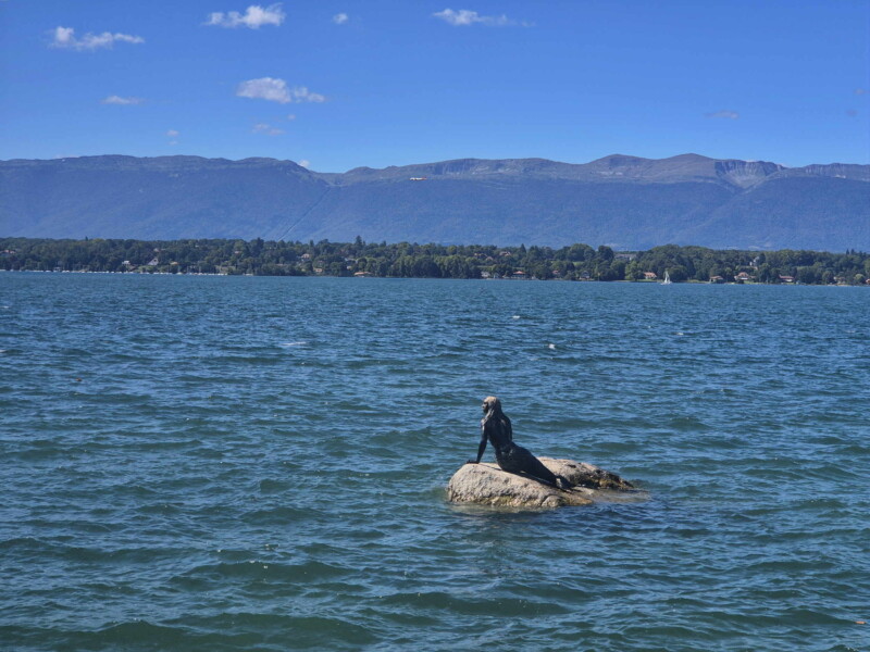 La Nymphe, sirène du Léman, installée en 1966. La Nymphe, sirène du Léman, installée en 1966.