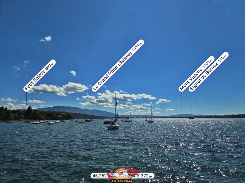 Le petit et le grand Salève depuis la plage du port de Bellerive.