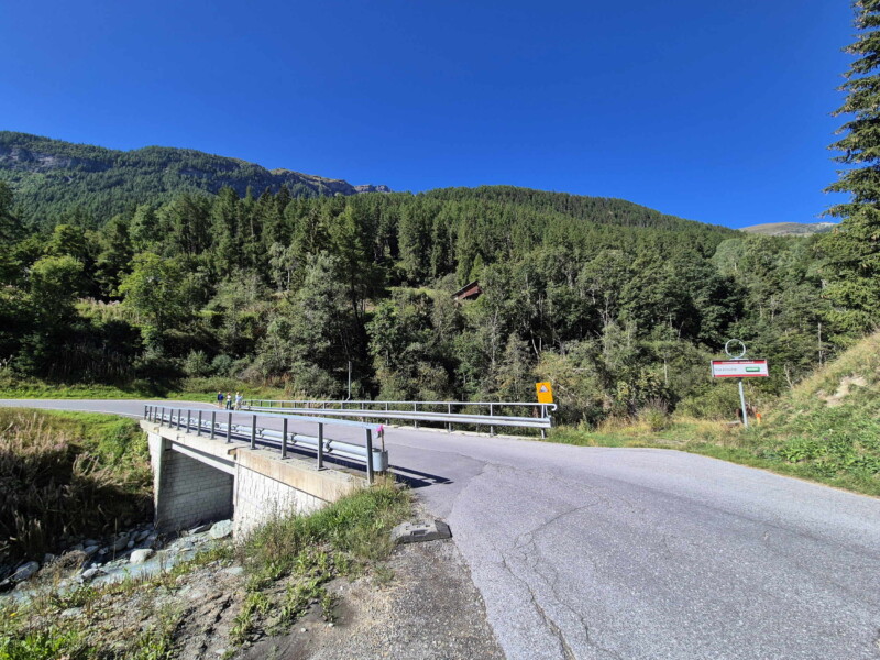 Le pont sur la Borgne. Gollié d'Arbey, val d'Hérens, Valais.
