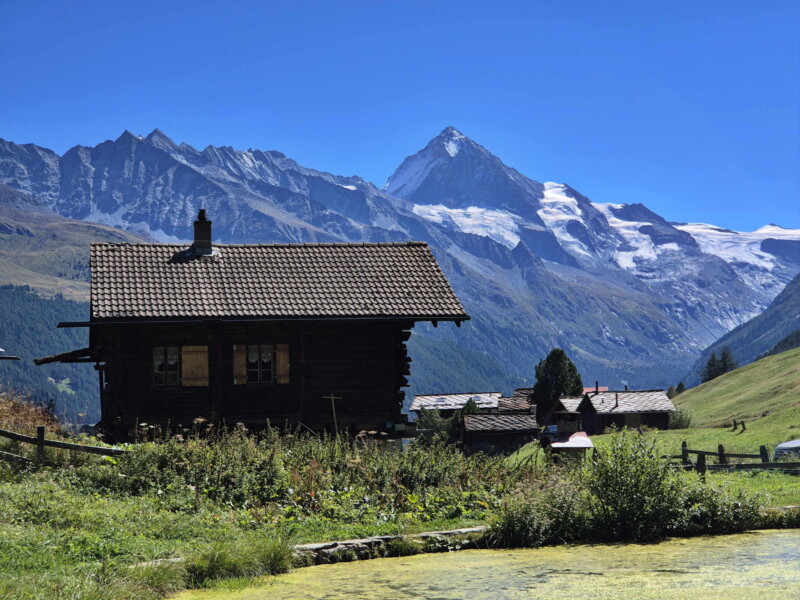 Côté Ouest. Gollié d'Arbey, val d'Hérens, Valais.