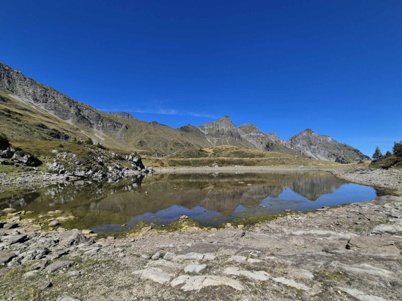 Photos depuis le côté est du lac de Chésery.