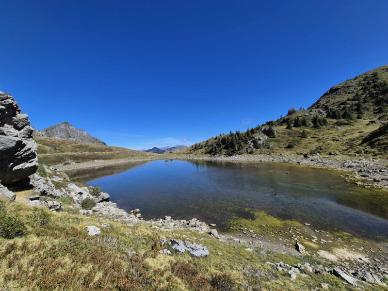 Photo depuis le côté sud du lac de Chésery.