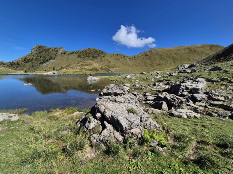 photo depuis le côté ouest du lac Vert. Les Crosets, commune de Val-d'Illiez.