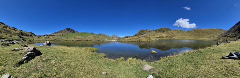 photo depuis le côté ouest du lac Vert. Les Crosets, commune de Val-d'Illiez.