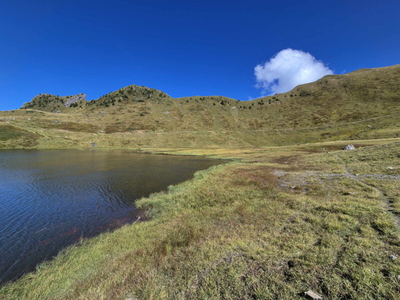 Photo depuis le côté sud du lac Vert. Les Crosets, commune de Val-d'Illiez.