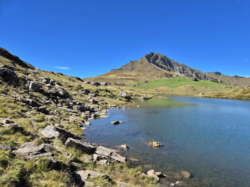 photo depuis le côté ouest du lac Vert. Les Crosets, commune de Val-d'Illiez.