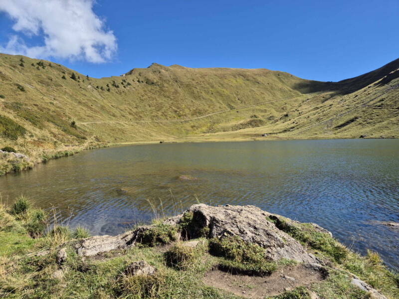 photo depuis le côté est du lac Vert. Les Crosets, commune de Val-d'Illiez.