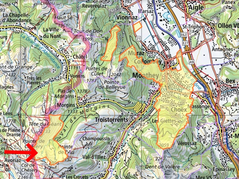 Les quatre parties de la commune de Monthey. Sur la gauche le lac de Chésery. Les quatre parties de la commune de Monthey. Sur la gauche le lac de Chésery.
