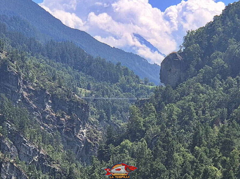 Les photos depuis la zone de Combioula, rive gauche. Passerelle des Gorges de la Borgne, Hérémence, Euseigne, St-Martin.